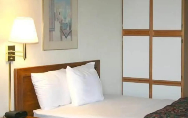 Ridge Crest Hotel
