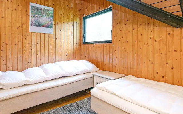 6 Person Holiday Home in Rodby