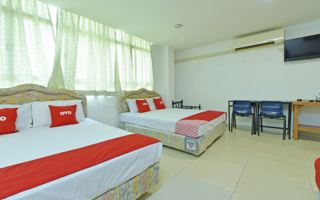 Super OYO 90494 Sam Huat Hotel
