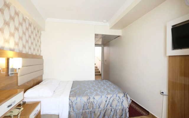 Hotel Ozbek