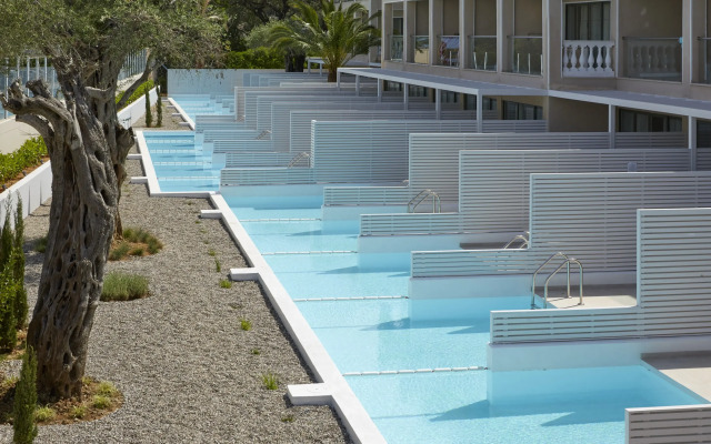 MarBella, Mar-Bella Collection Hotel