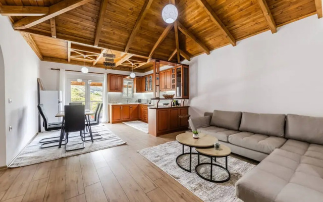 Hillside Apartment Gjirokast r