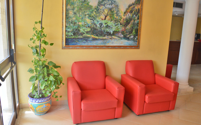 Prince Franklyn Hotel