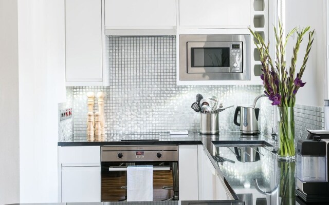 Stylish, Modern Chelsea Studio