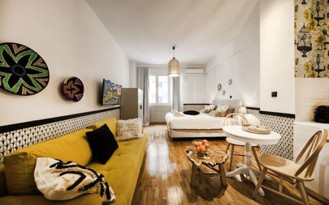 Designer renovated apartment in downtown Athens