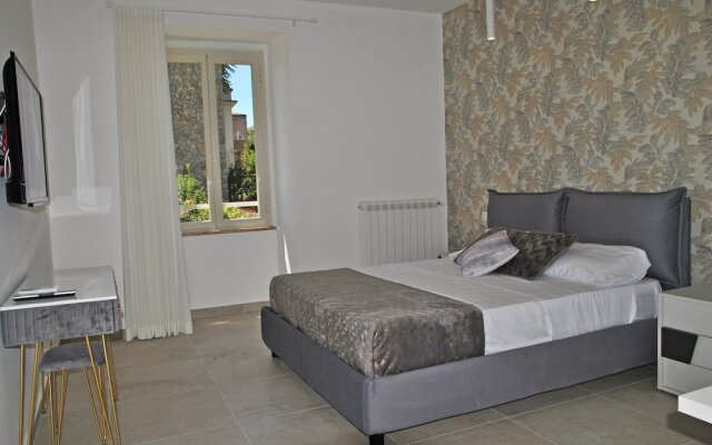 Sea Breeze Seafront Flat