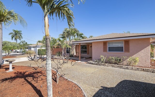 Private Pool Home Located Off Sarasota Bay Boat Dock Access 2 Bedroom Home by RedAwning