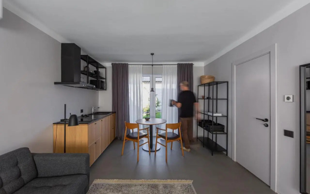 Minimalist. Apartment & Studio