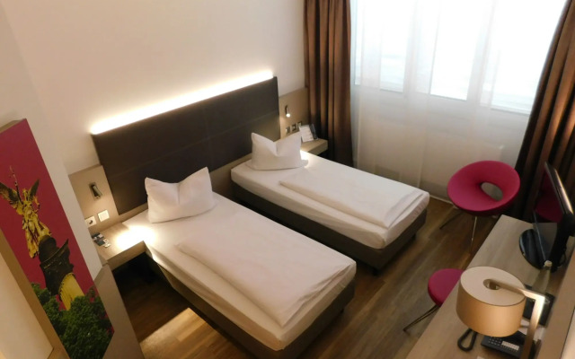 Feringapark Hotel by Coffee Fellows Hotels