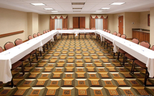 Holiday Inn Express & Suites Loveland by IHG