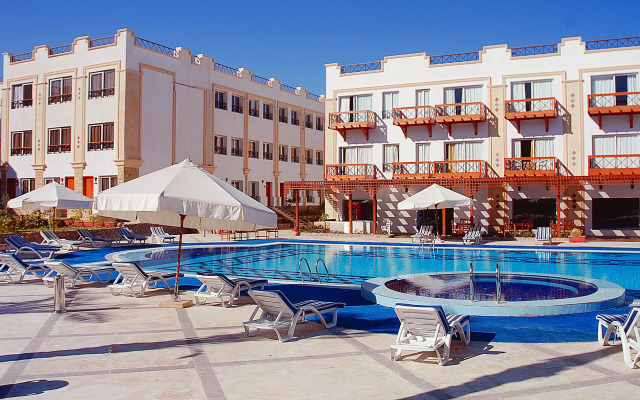 Falcon Naama Star Hotel