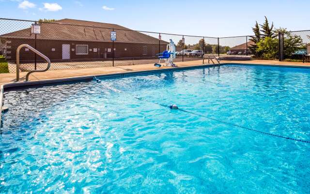 SureStay Plus Hotel by Best Western Kearney Liberty North