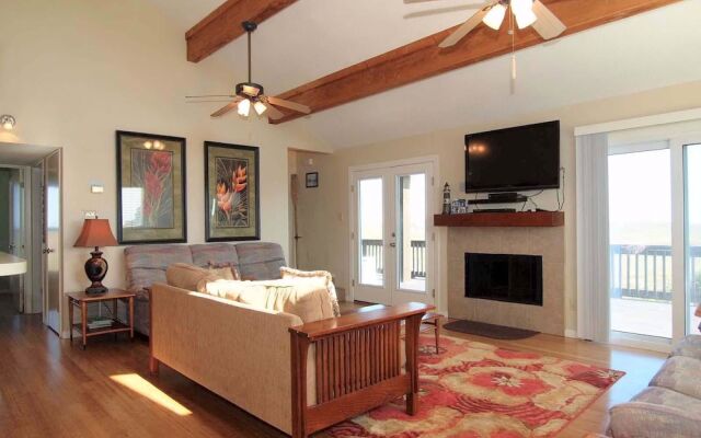 Pelican s Place LCV23