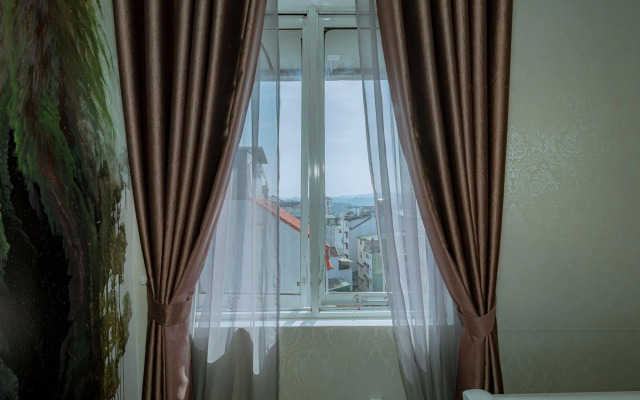 Ken's Backpackers Hotel