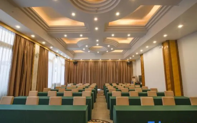 Zhenshan Hotel Resort (Zhaoqing Sihui Zhenshan Tourism Resort Area) – Business – Zhaoqing