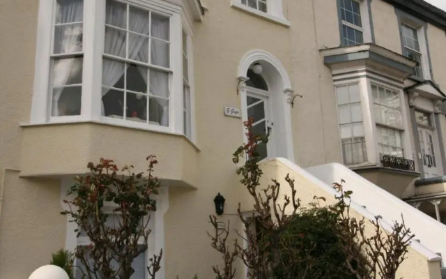 The Thomas Suite