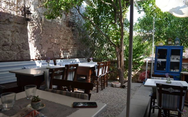 Cunda Adali Butik pansiyon