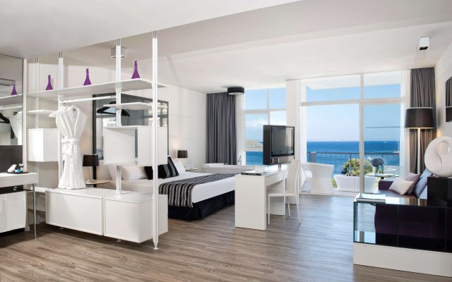 Отель Melia South Beach