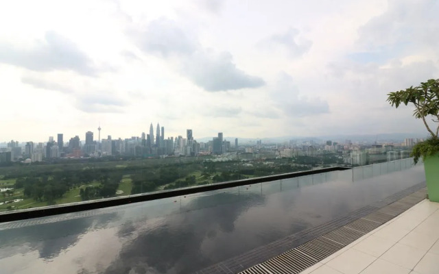 Victoria Home Sentrio Suites