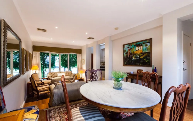 JASMINE, 2BDR Port Melbourne House