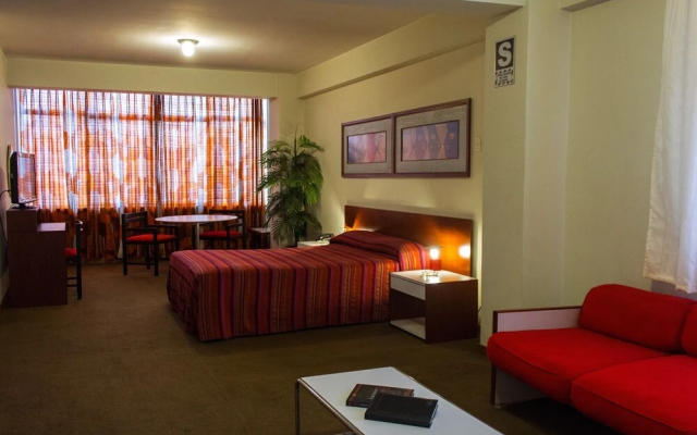 Camino Real Hotel