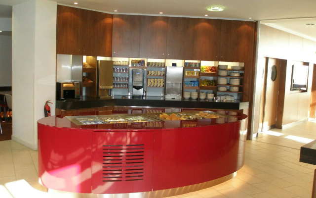 Holiday Inn Express London City by IHG