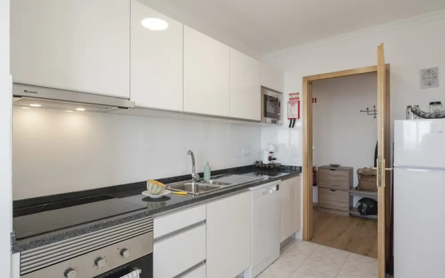 Apartment With Balcony and sea View - Garajau VI