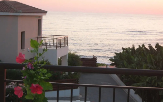 Five Waves Holiday Villas