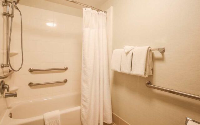 Courtyard Flint Grand Blanc