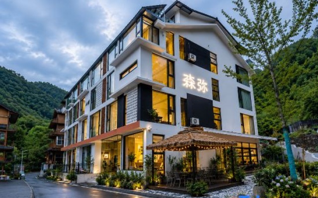 SenMi Hotel — 3-star hotel in Shennongjia