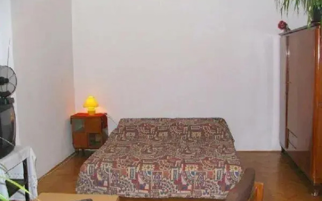 Buda Hot Springs Studio