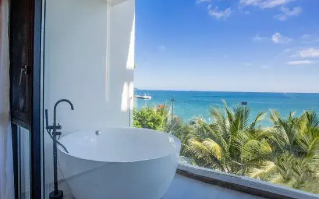 Sanya Panda's Powder House Sea View Beautiful Suites