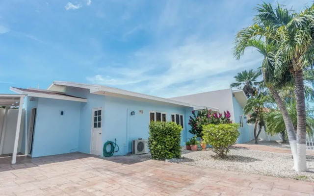 NEW Cozy Casa in Oranjestad