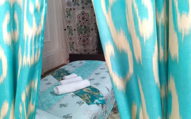 Kamolot Guesthouse - Hostel