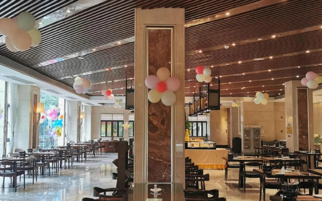 Nature Hotel Four Seasons