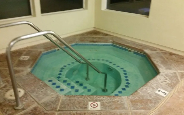 Hampton Inn & Suites Crescent City