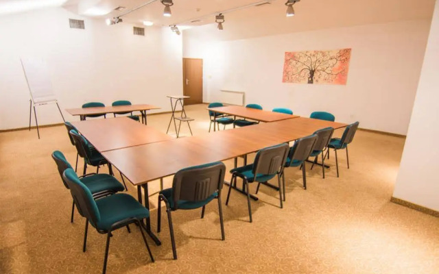 Mrowka Centrum Konferencyjno Apartamen