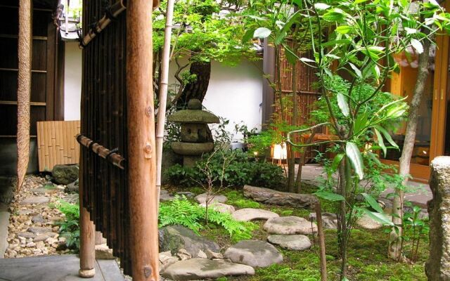 Sanbounishinotouin-cho Machiya