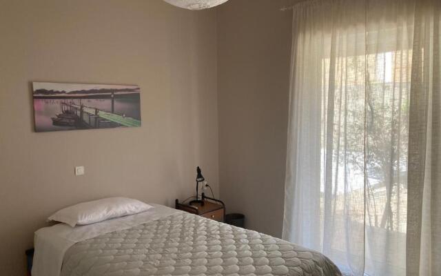 Elegant house by the sea with pool