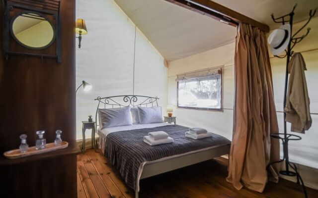 Pefkon Suites