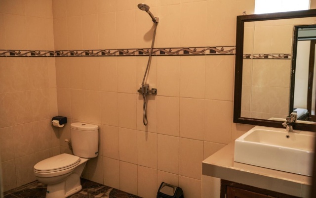 ALBA Dive Tulamben – Bathroom – Tulamben