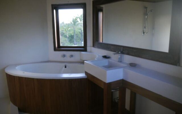 Elemental Eco-Luxury Villa