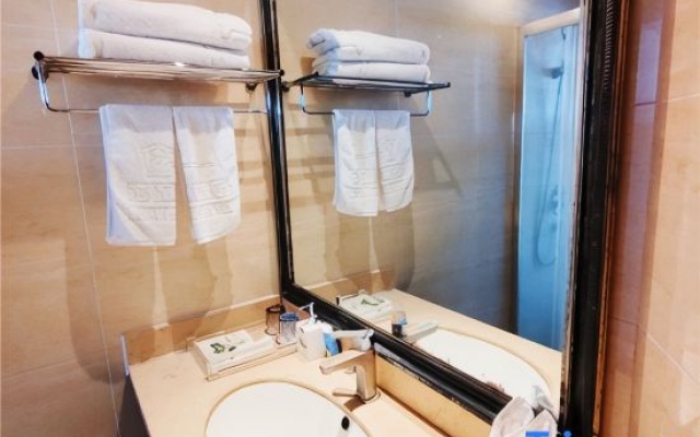 Huaihe Hotel – Bathroom – Xinyang