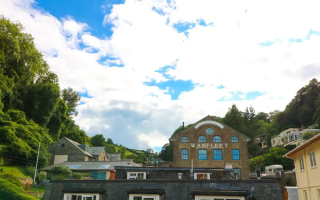 No1 The Pottery, Dartmouth