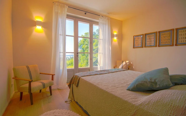 Red Mullet House in Procchio