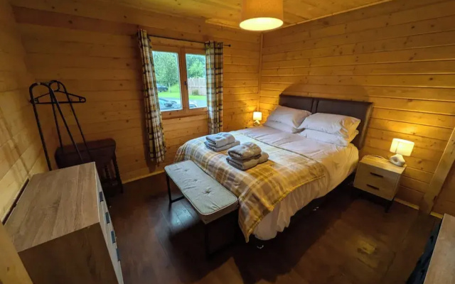 Rustic Lodge Retreat at Riverview Holiday Park