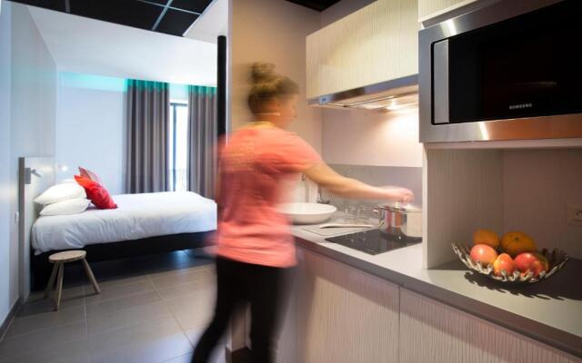 Maison Les Fleurines By Logis