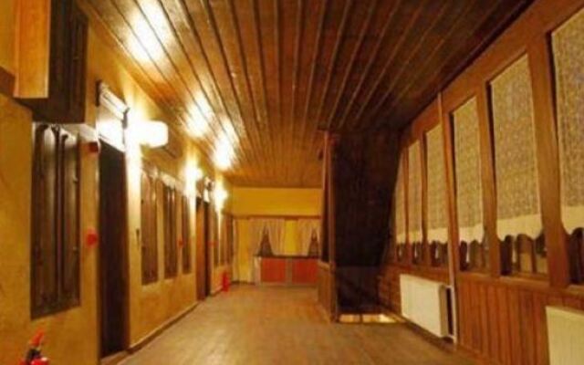 Anemon Kula - Special Class