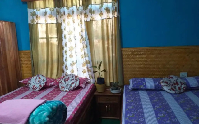 Delo Lake Homestay