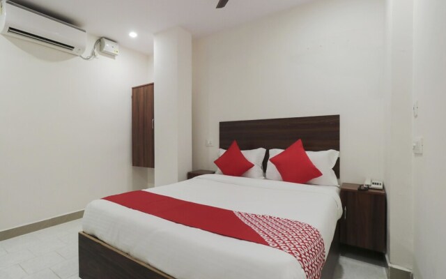 Sujatha Nirmala Convent Road by OYO Rooms